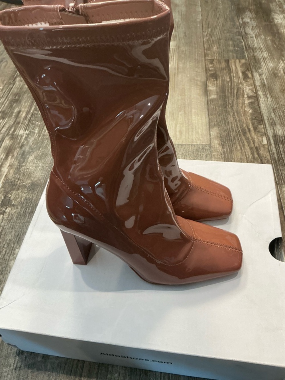 Aldo Glossy Mid-Calf Block Heel Boots in Chestnut Pink Size 6.5 - Picture 9 of 16